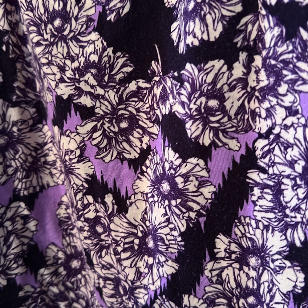 Lularoe - Picture 3 of 7